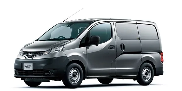 NISSAN NV200